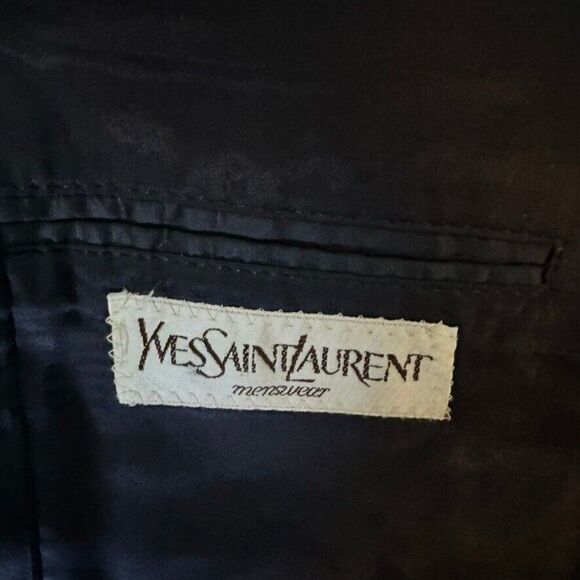 Vintage YSL Yves Saint Laurent Navy Blue Pin Stripe Wool Sport Coat Blazer 42R - Picture 2 of 11